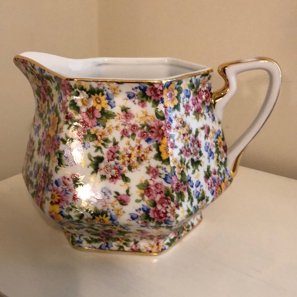 Two’s Company floral chintz large pitcher-Perfect condition